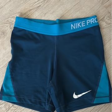 Nike Pro trening hlače, št L, original, kot nove