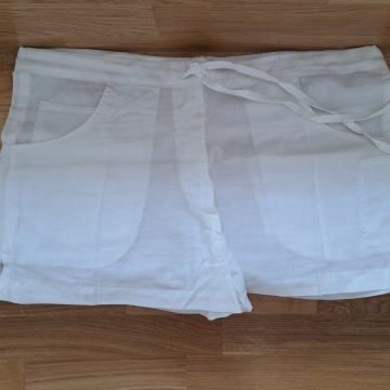 UGODNO! Modne kratke hlače Lilavati Mykonos naprodaj