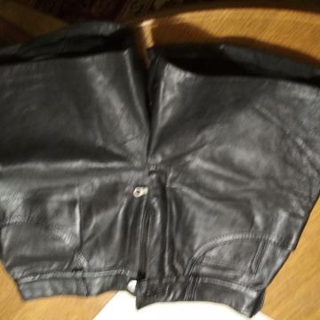 USNJENE KRATKE HLAČE