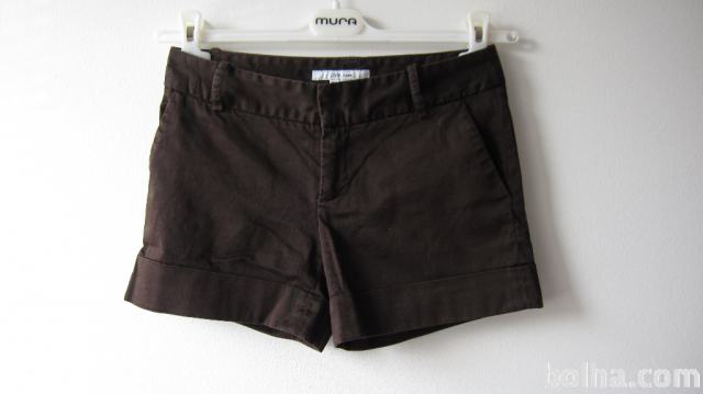 Zara kratke hlače, vel. S