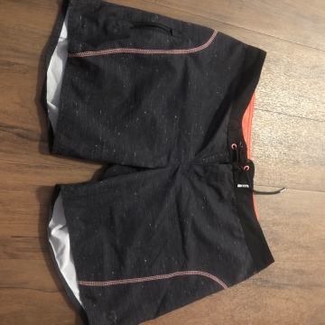 Zenske surferske kratke hlace