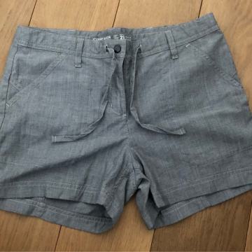 Icebreaker kratke športno elegantne hlače size 30 / EU 40