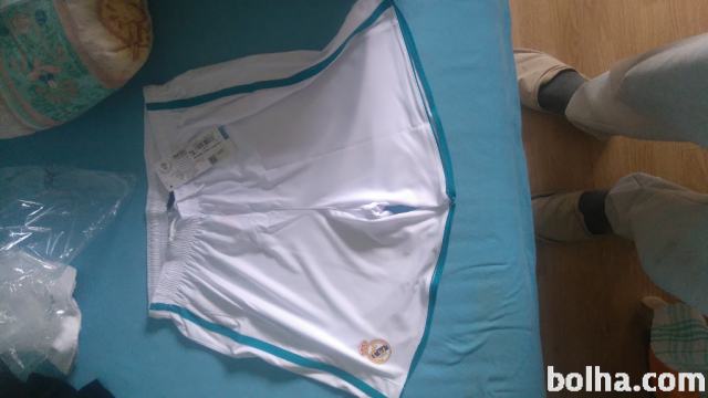 kr.hlače real madrid replika št.xl