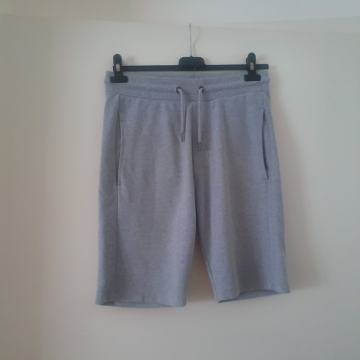 Kratke hlače164- 170, XS