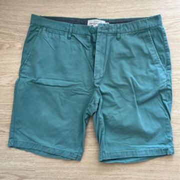 Moške kratke hlače L / 34