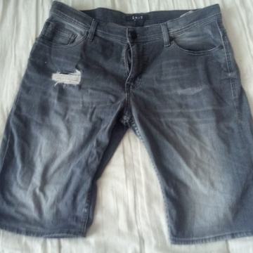 MOŠKE KRATKE HLAČE SMOG VELIKOST L CENA 18,5 EUR   TEL 070 604 547