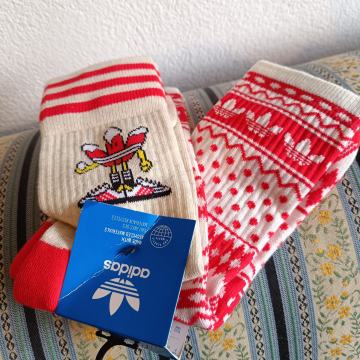 Božično -novoletne nogavice Adidas, št L