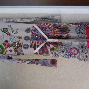 BEŽ MAVRIČNA OBLEKA M