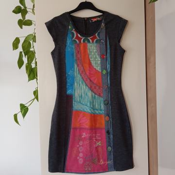 DESIGUAL SIVO PISANA OBLEKA XS
