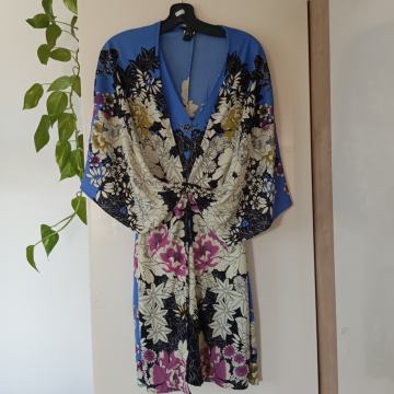 MANGO KRATKA  MODRO CVETLIČNA OBLEKA M