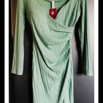 mint zelena asimetrična pletena obleka, UNI