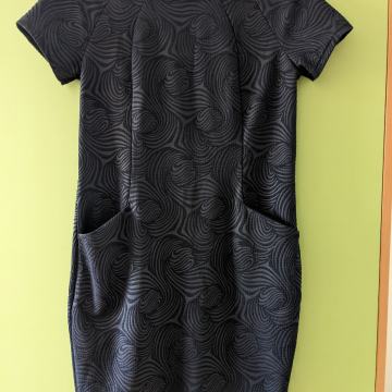 Nenošena elegantna ženska obleka/tunika št 38/40
