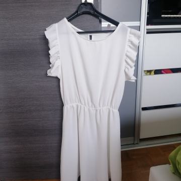 Obleka xs ali s