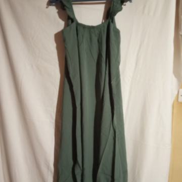 Olivno zelena obleka 40