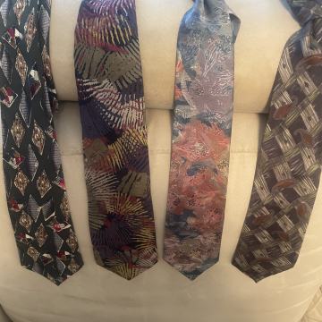 4 X SVILENE KRAVATE KOT NOVE