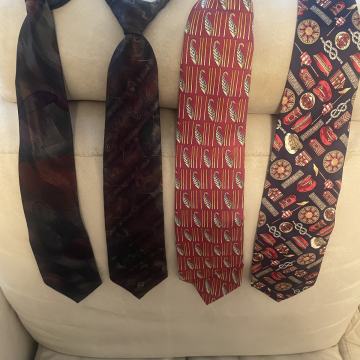 4 X SVILENE KRAVATE KOT NOVE