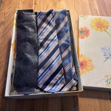 Svilene kravate, različni vzorci