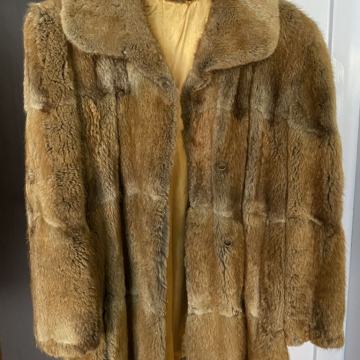 Jakna iz pravega krzna