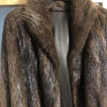 DOLG KRZNEN PLAŠČ  (JAKNA)