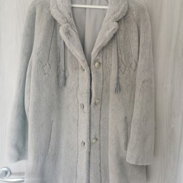 zimska jakna imitacija krzna 42