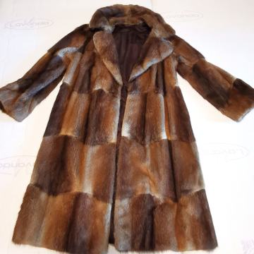 Krznen plašč velikost 42