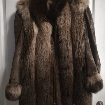 Krzneni plašč 38, lisica