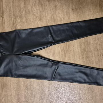 Legice Calzedoina, vel. 9-10