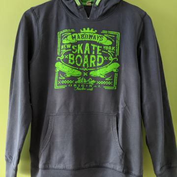 Fantovska majica s kapuco št 158/164 13-14 let