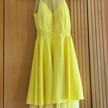 Elegantna obleka