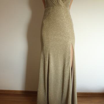 Nova maturantska obleka v barvi šampanjca