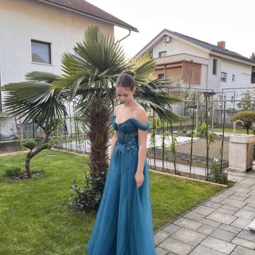 Prodam maturantsko obleko