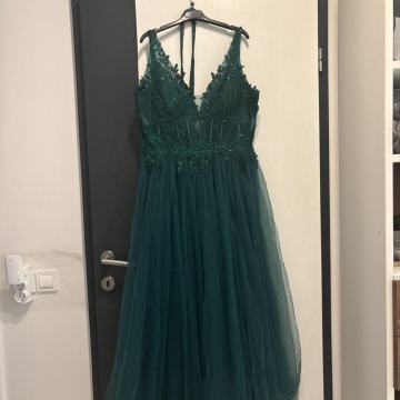 Prodam maturantsko obleko št. XL