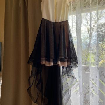 Prodam valetno/maturantsko obleko