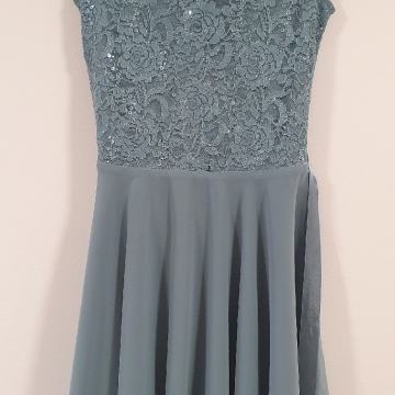 Prodam žensko večerno obleko (valeta, maturanski ples)