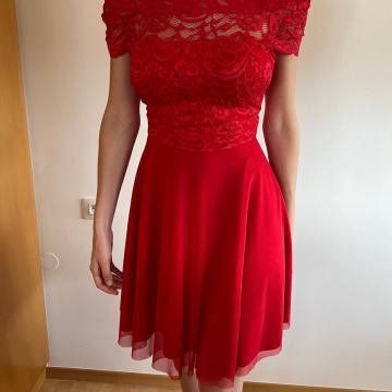 Ženska večerna svečana elegantna kratka obleka (valeta, maturantska)