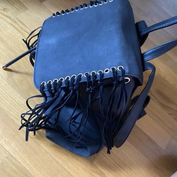 Črni boho nahrbtnik