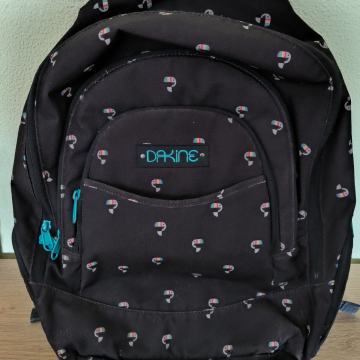 DAKINE nahrbtnik