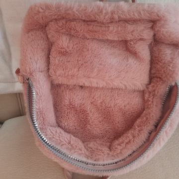 NAHRBTNIK KOSMATEN ROZA BARVE