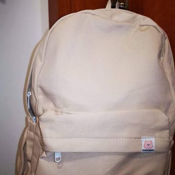 Nov nahrbtnik bež barve