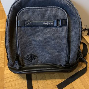 PRODAM nahrbtnik Pepe Jeans - 20€