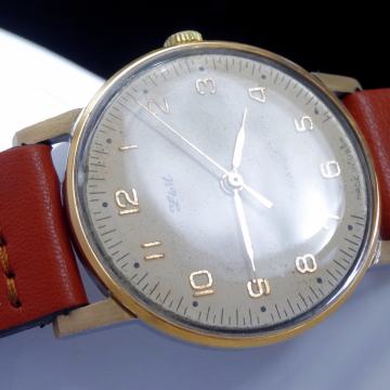 Mehanska USSR moška ročna ura na navijanje, delujoča