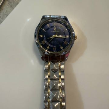 Moška ročna ura nova