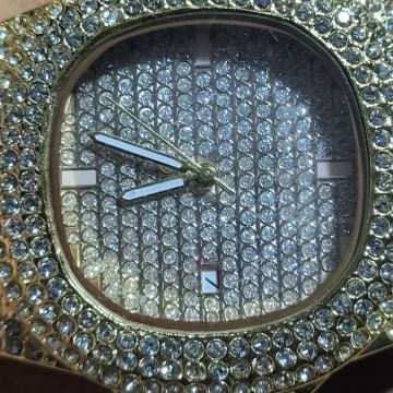 Prodam moško ročno uro