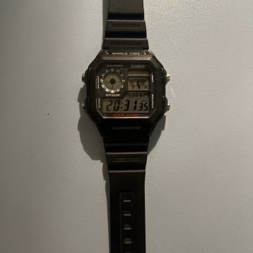 Ročna ura CASIO AE-1200WH