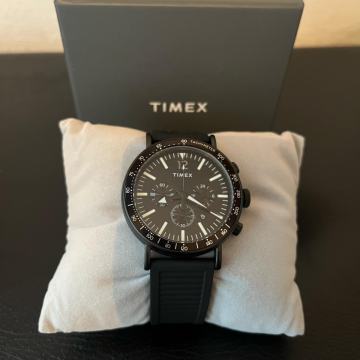 Timex TW2V71900 Črna