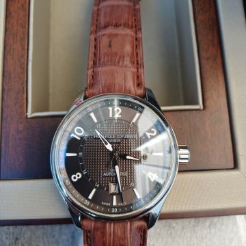 Ura Frederique Constant Runabout GMT Automatc Limited