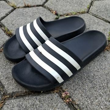 ADIDAS Natikači, sandali (41)