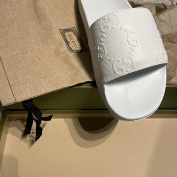 Gucci moški natikači št. 44 - ORIGINAL malo nošeni