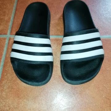 ADIDAS NATIKAČI ŠT 31