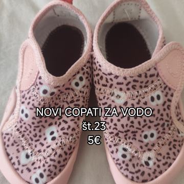 Čevlji za plavanje št 23